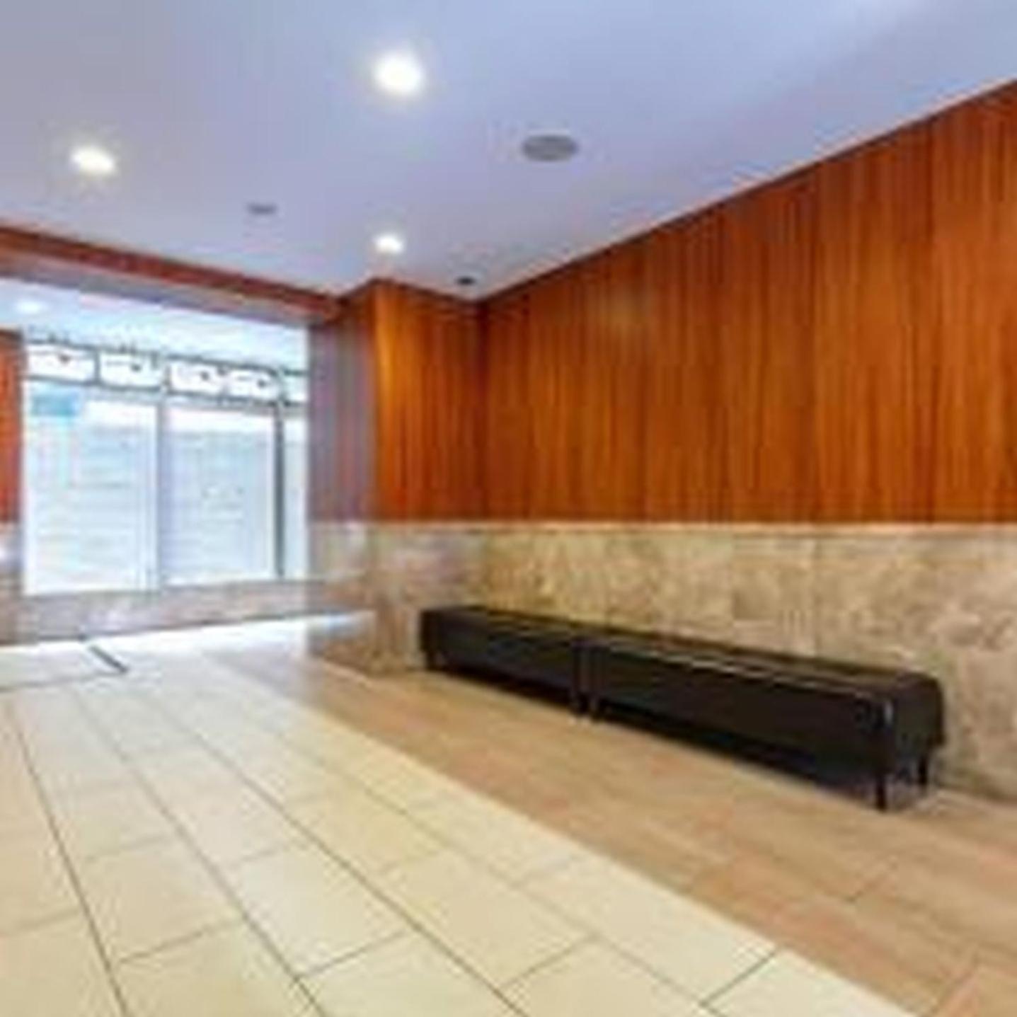 Apartemen Yuki 202 *